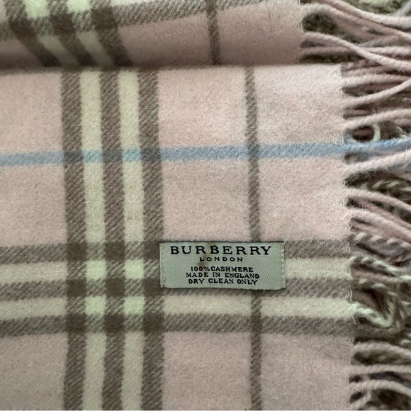 Burberry London | Light Pink Nova Check Fringe “Happy” Scarf | 100% Cashmere - Picture 1 of 4